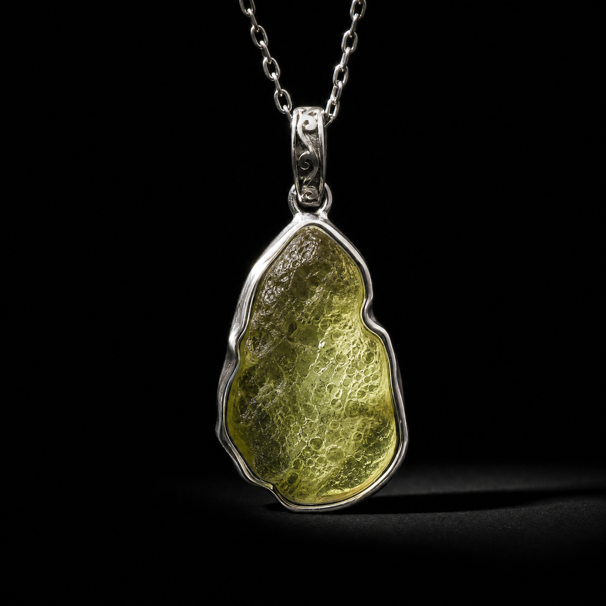 QINEANLA™ Desert Eye — Libyan Desert Glass Pendant