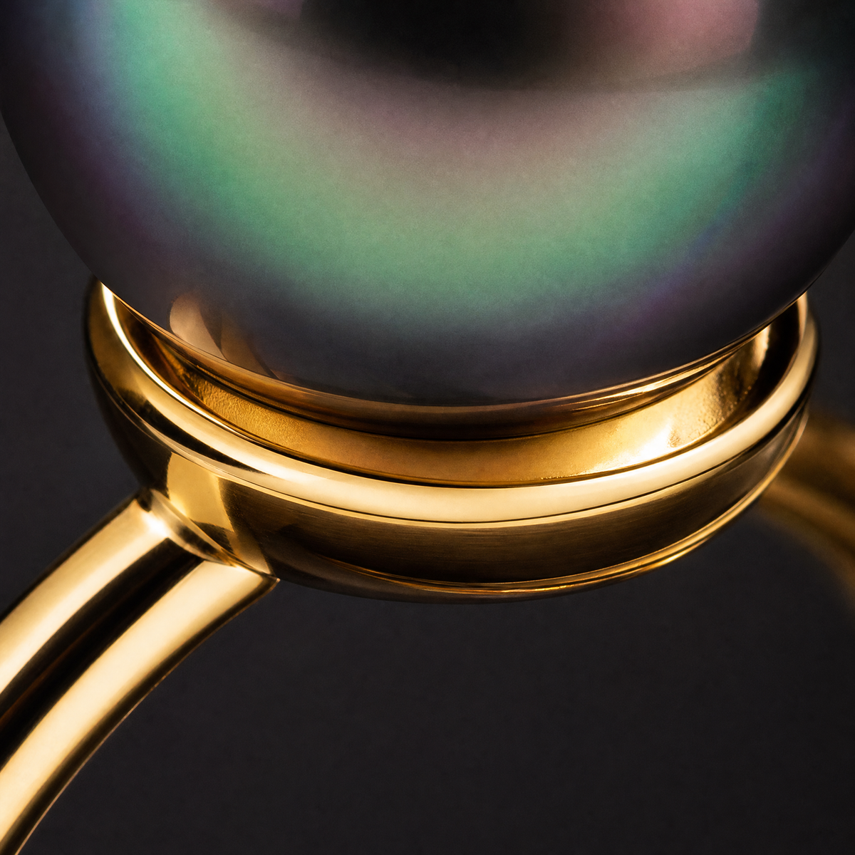 QINEANLA™ Pacific Noir — Tahitian Black Pearl Ring