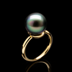 QINEANLA™ Pacific Noir — Tahitian Black Pearl Ring